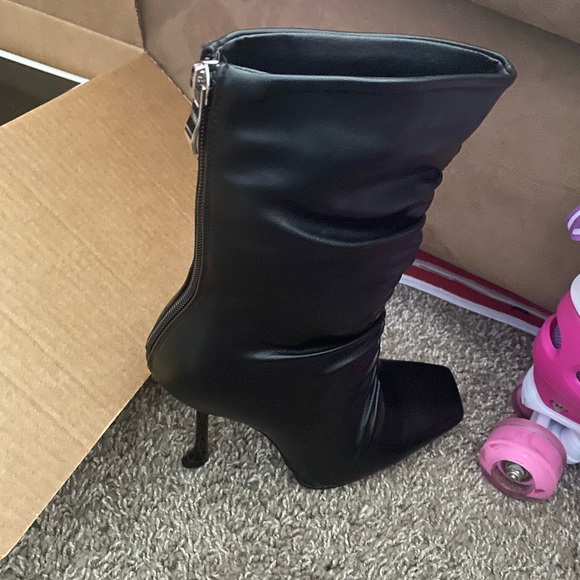 ❌❌SOLD❌❌SOLD❌❌NWB🔥Azalea Wang Crazy In Love Stiletto Booties🔥 - Picture 7 of 9